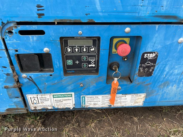 image for item DQ5716 Genie GS-2032  scissor lift