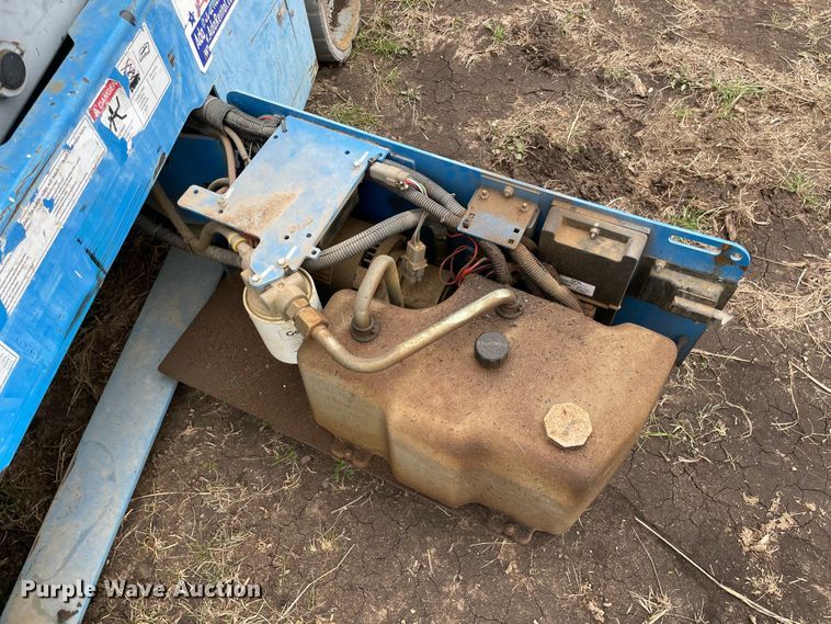 image for item DQ5716 Genie GS-2032  scissor lift