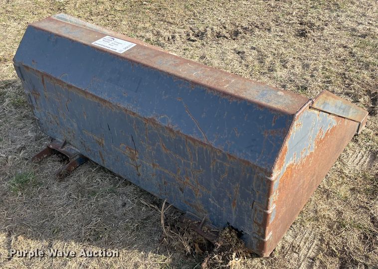 image for item DQ5717 5' W fork lift bucket