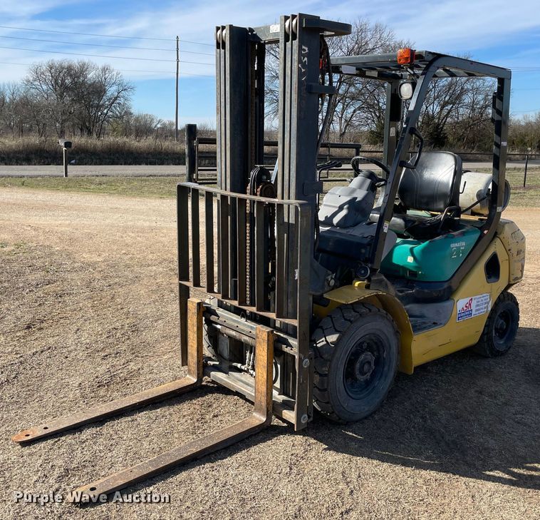 image for item DQ5719 2006 Komatsu FG25T-16  forklift