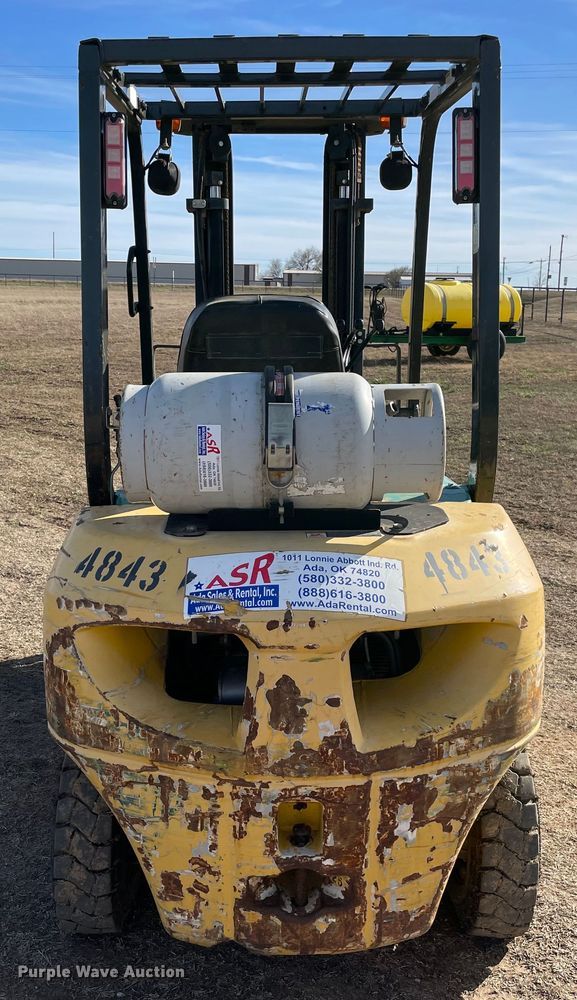 image for item DQ5719 2006 Komatsu FG25T-16  forklift