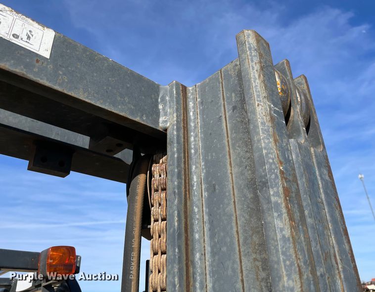 image for item DQ5719 2006 Komatsu FG25T-16  forklift