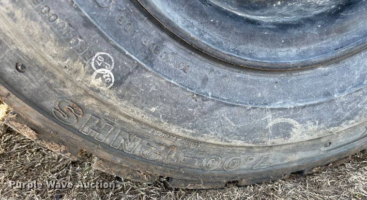 image for item DQ5719 2006 Komatsu FG25T-16  forklift