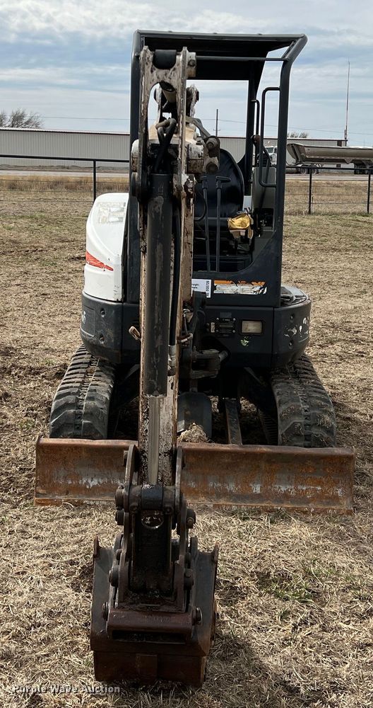 image for item DQ5720 2015 Bobcat E26  mini excavator