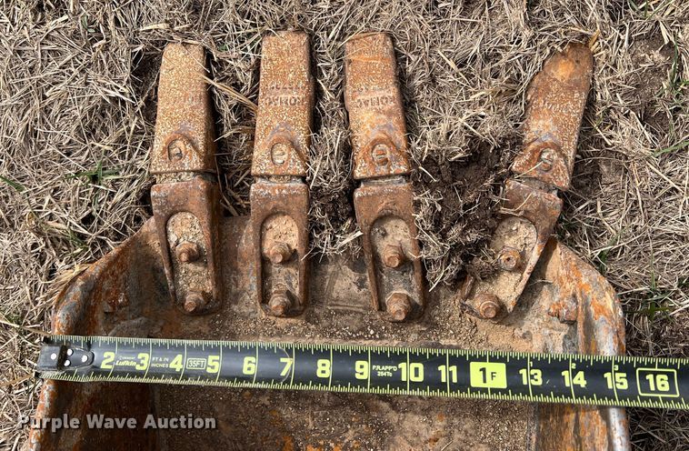 image for item DQ5720 2015 Bobcat E26  mini excavator