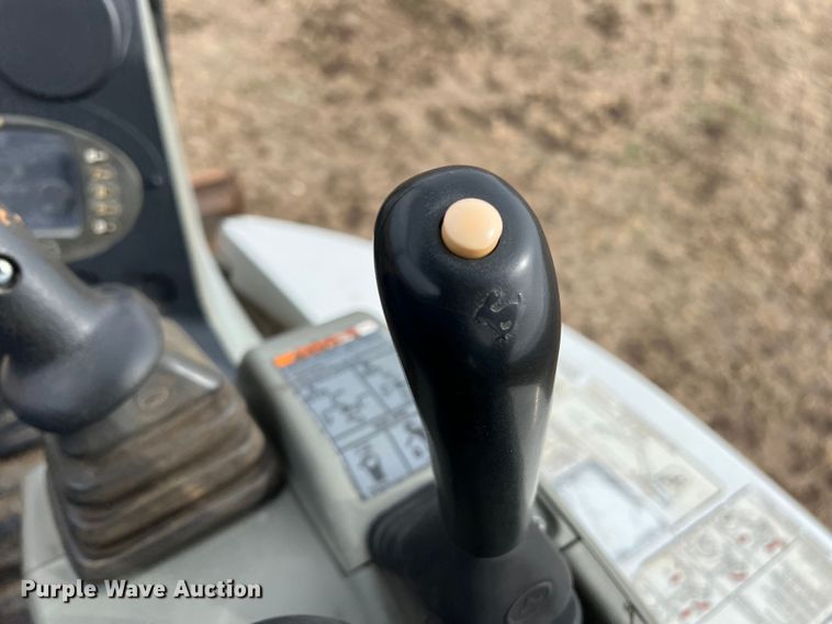 image for item DQ5720 2015 Bobcat E26  mini excavator