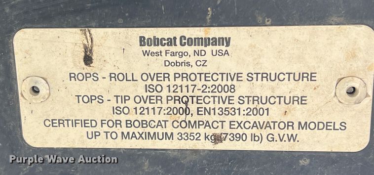 image for item DQ5720 2015 Bobcat E26  mini excavator