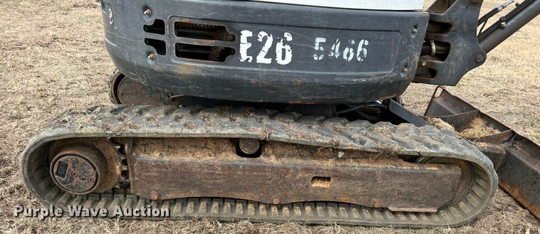 image for item DQ5720 2015 Bobcat E26  mini excavator