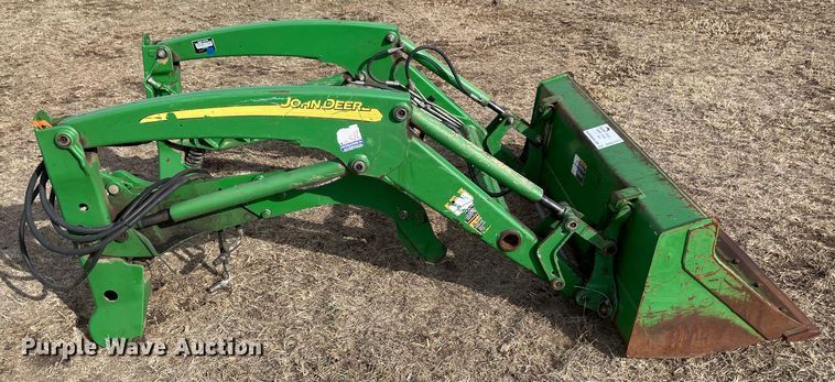 image for item DQ5725 2014 John Deere H165  loader