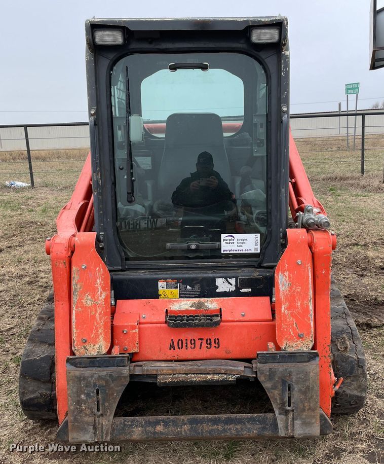 image for item DQ5727 Kubota SVL75-2  tracked skid steer loader