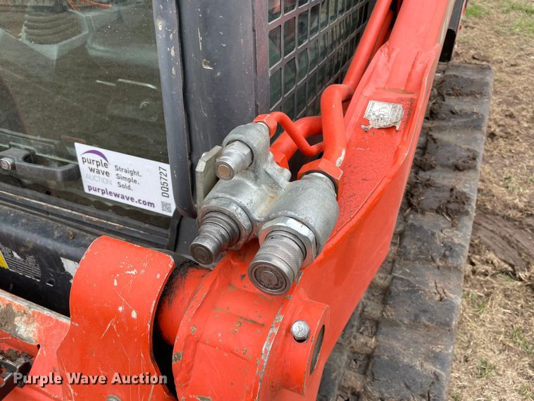 image for item DQ5727 Kubota SVL75-2  tracked skid steer loader