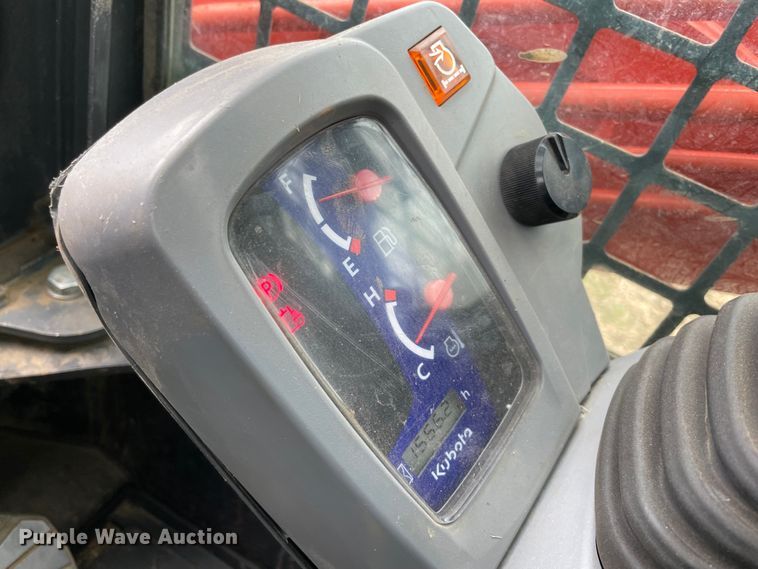 image for item DQ5727 Kubota SVL75-2  tracked skid steer loader