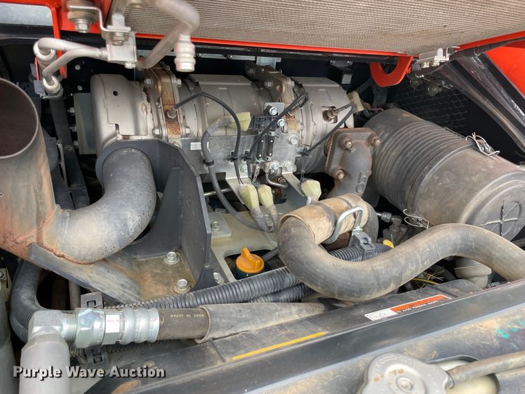 image for item DQ5727 Kubota SVL75-2  tracked skid steer loader