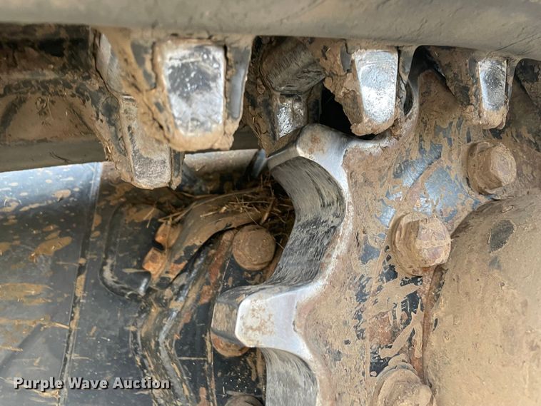 image for item DQ5727 Kubota SVL75-2  tracked skid steer loader