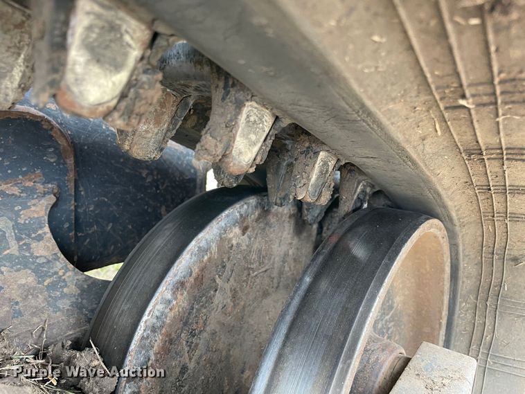 image for item DQ5727 Kubota SVL75-2  tracked skid steer loader