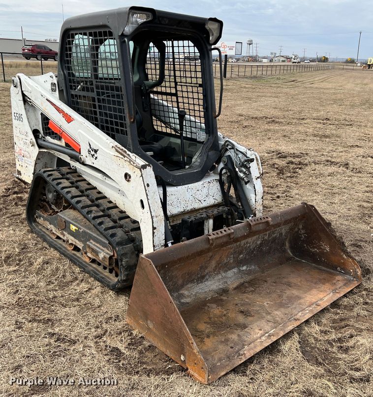 image for item DQ5728 2017 Bobcat T450  tracked skid steer loader