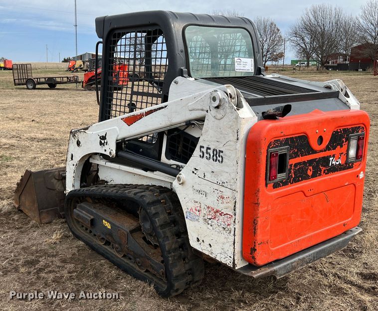 image for item DQ5728 2017 Bobcat T450  tracked skid steer loader