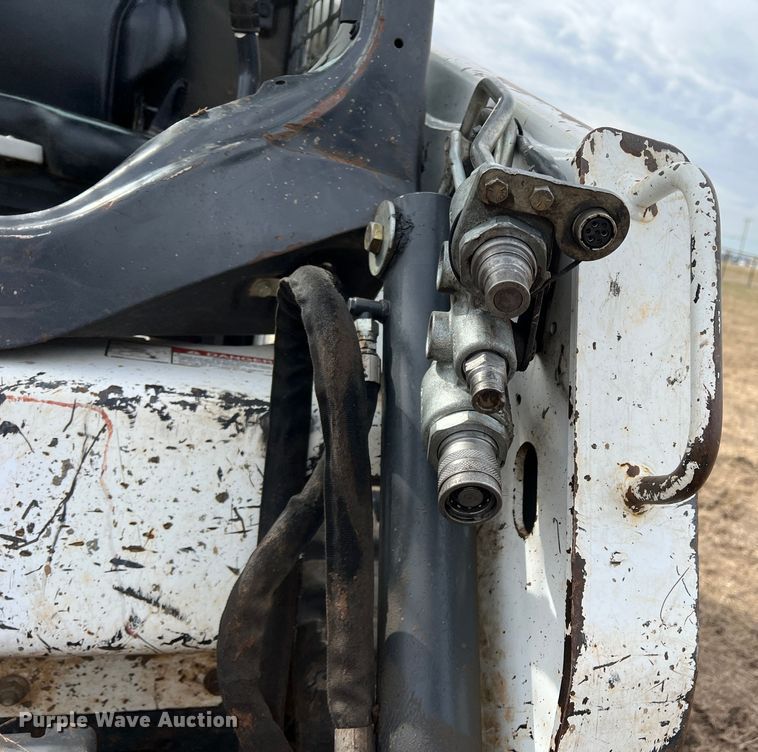 image for item DQ5728 2017 Bobcat T450  tracked skid steer loader