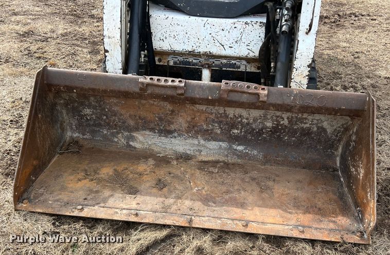 image for item DQ5728 2017 Bobcat T450  tracked skid steer loader