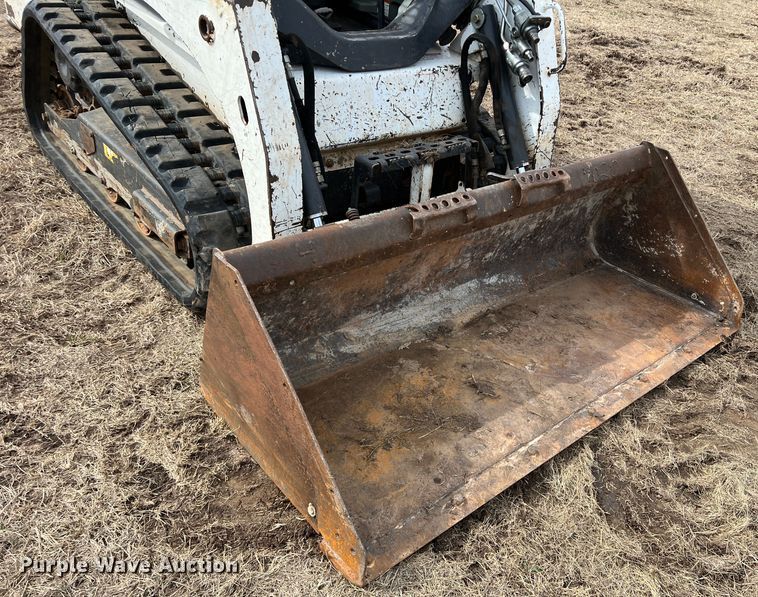 image for item DQ5728 2017 Bobcat T450  tracked skid steer loader