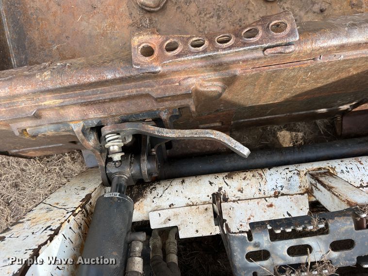 image for item DQ5728 2017 Bobcat T450  tracked skid steer loader