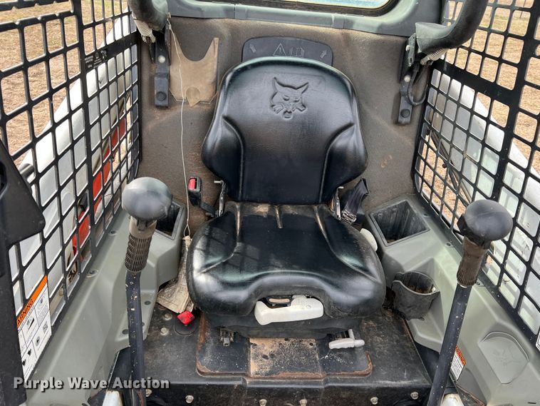 image for item DQ5728 2017 Bobcat T450  tracked skid steer loader