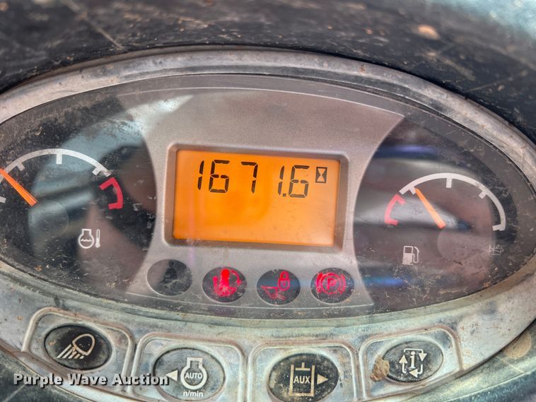 image for item DQ5728 2017 Bobcat T450  tracked skid steer loader