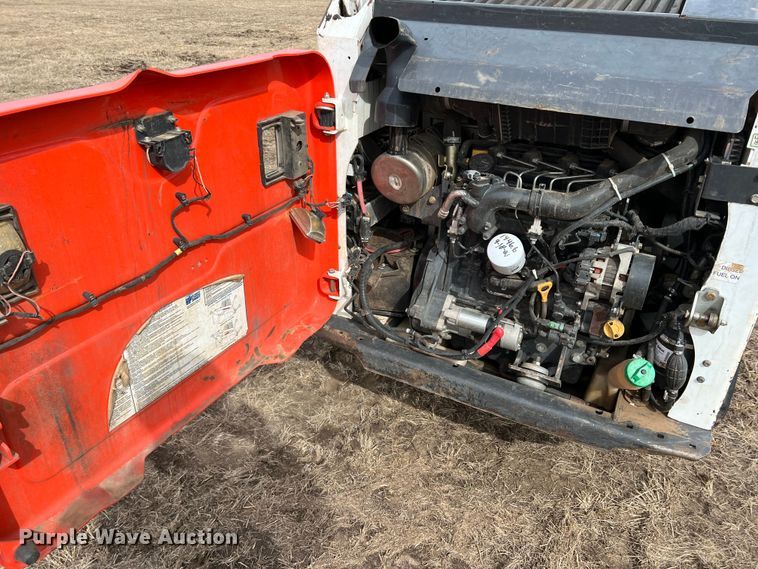 image for item DQ5728 2017 Bobcat T450  tracked skid steer loader