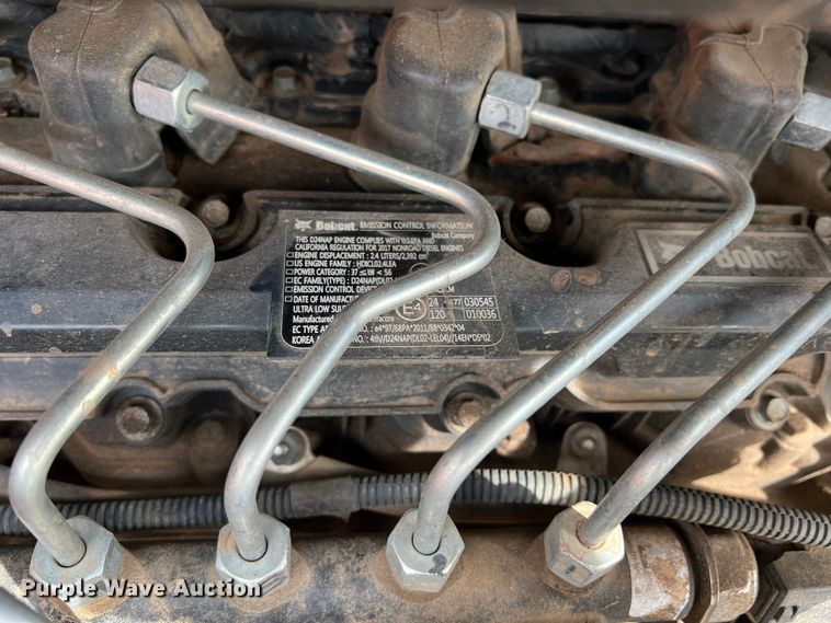 image for item DQ5728 2017 Bobcat T450  tracked skid steer loader