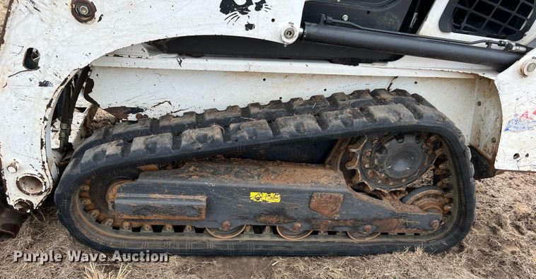 image for item DQ5728 2017 Bobcat T450  tracked skid steer loader