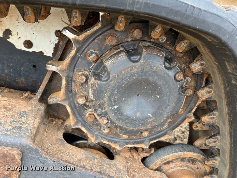 image for item DQ5728 2017 Bobcat T450  tracked skid steer loader