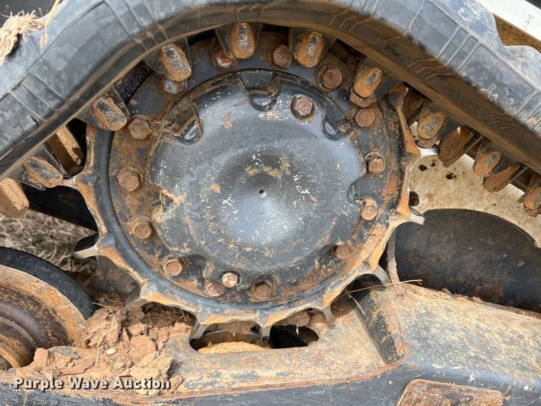 image for item DQ5728 2017 Bobcat T450  tracked skid steer loader