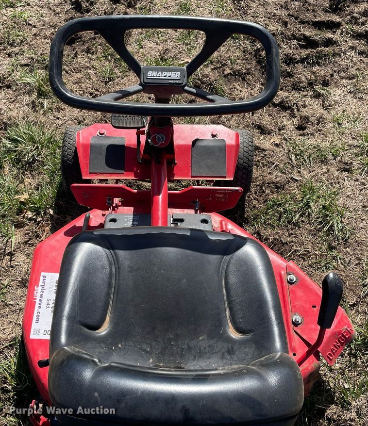 image for item DQ5731 Snapper 7800786  lawn mower