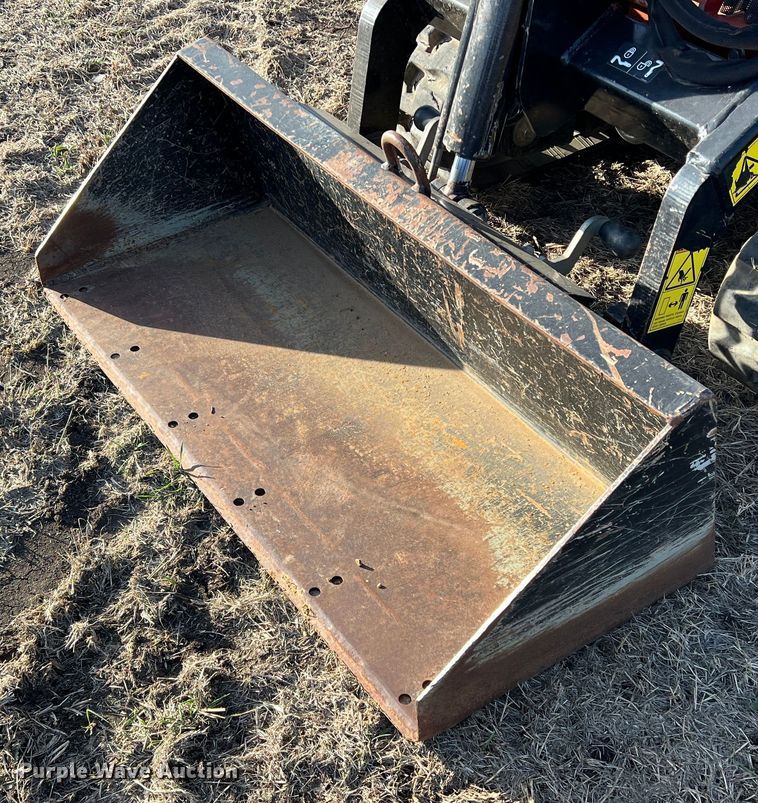image for item DQ5735 2018 Ditch Witch SK800  compact utility loader