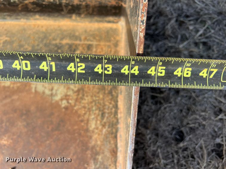 image for item DQ5735 2018 Ditch Witch SK800  compact utility loader