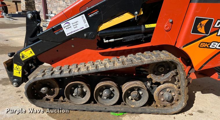 image for item DQ5735 2018 Ditch Witch SK800  compact utility loader