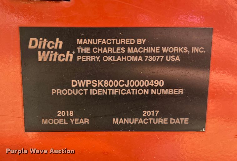 image for item DQ5735 2018 Ditch Witch SK800  compact utility loader