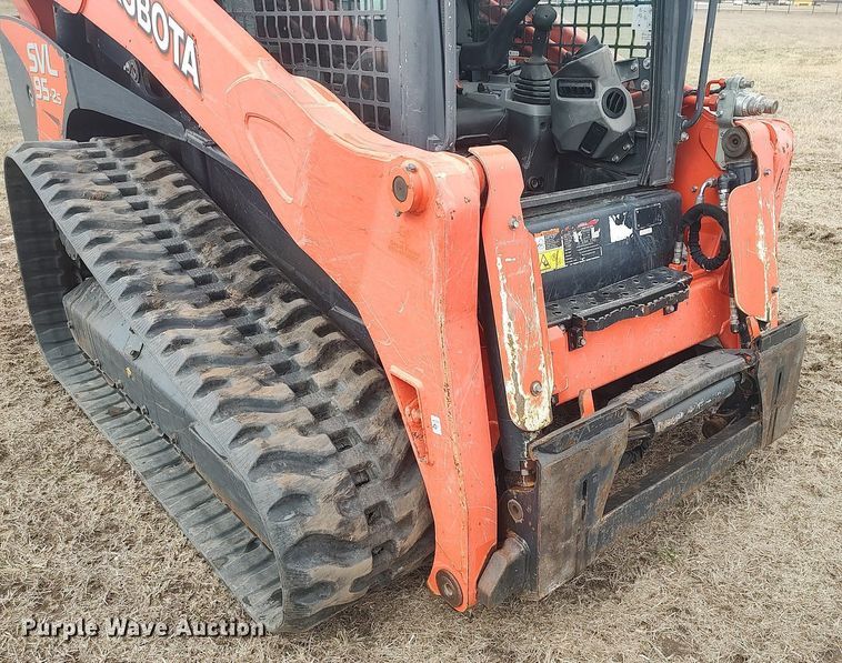 image for item DQ5736 2019 Kubota SVL95-2S  tracked skid steer loader