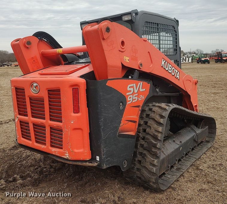 image for item DQ5736 2019 Kubota SVL95-2S  tracked skid steer loader