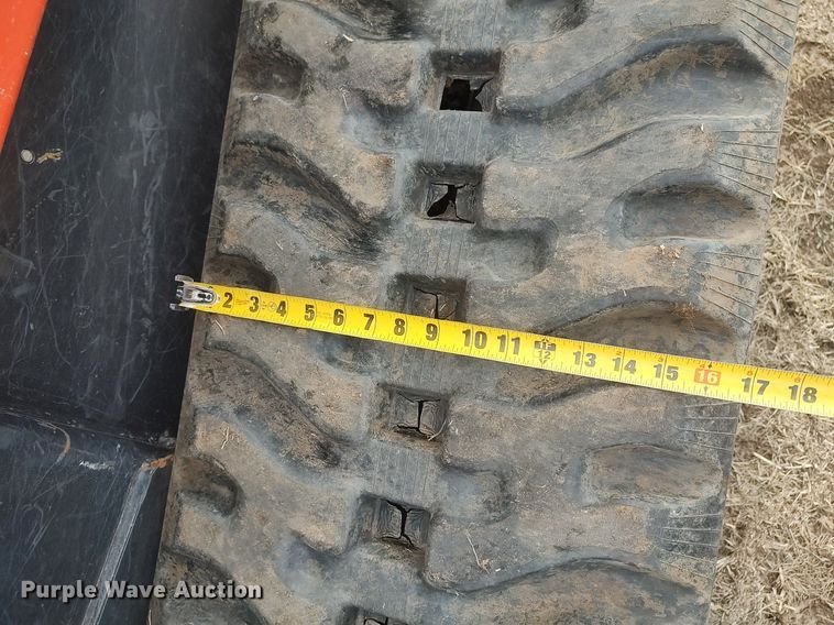 image for item DQ5736 2019 Kubota SVL95-2S  tracked skid steer loader