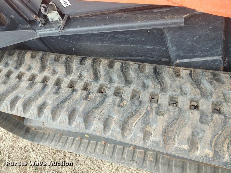 image for item DQ5736 2019 Kubota SVL95-2S  tracked skid steer loader