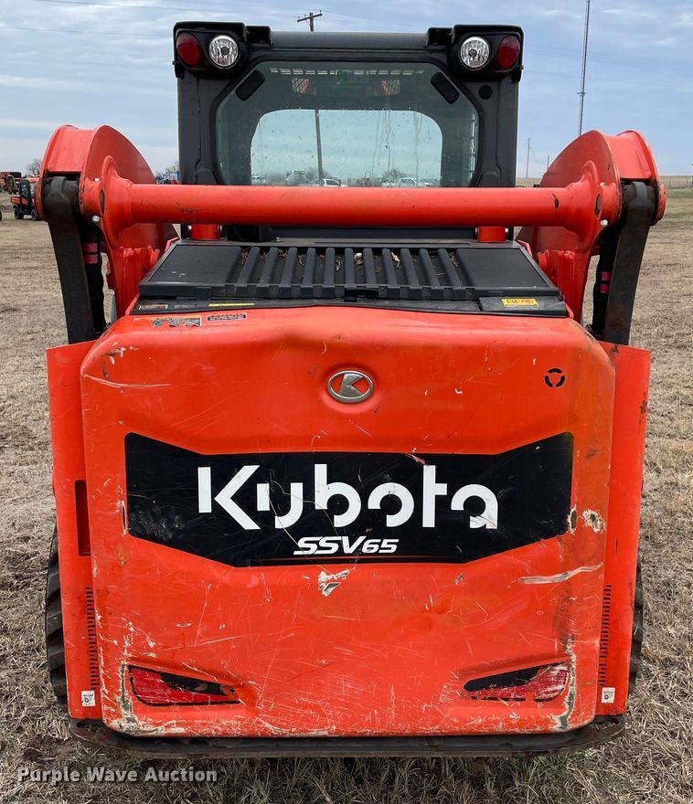 image for item DQ5738 Kubota SSV65  skid steer loader