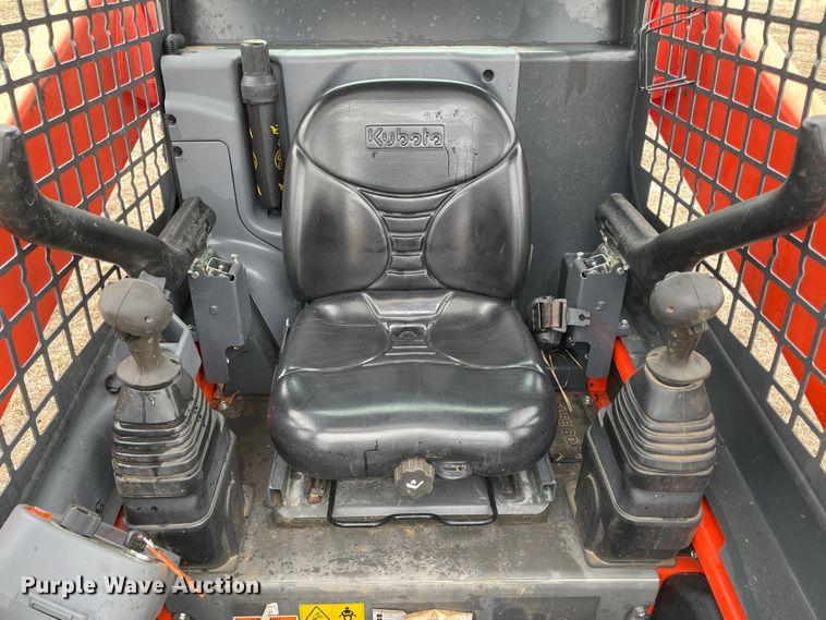 image for item DQ5738 Kubota SSV65  skid steer loader