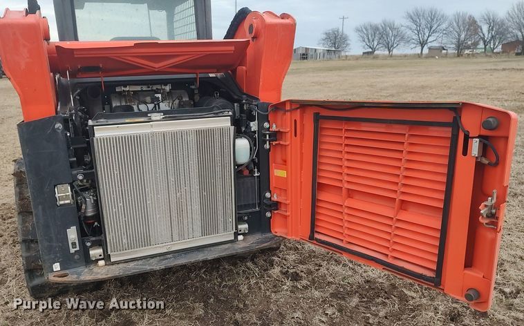 image for item DQ5739 2020 Kubota SVL75-2  tracked skid steer loader