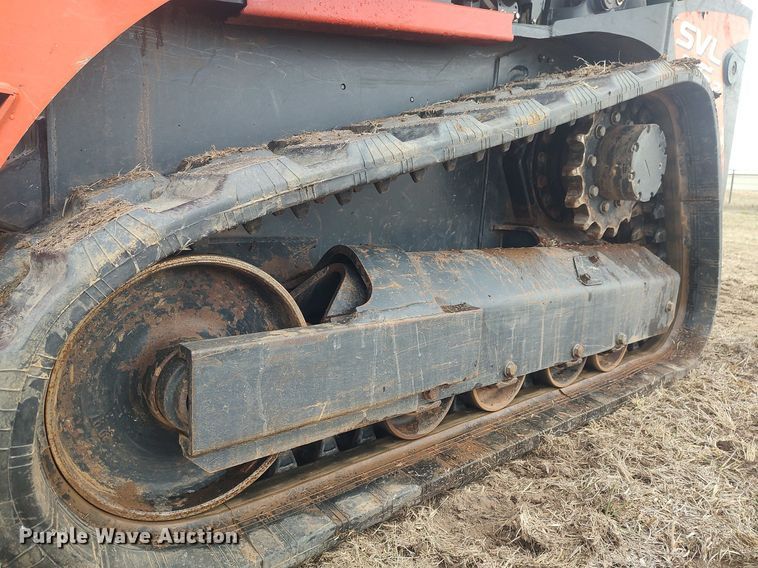 image for item DQ5739 2020 Kubota SVL75-2  tracked skid steer loader