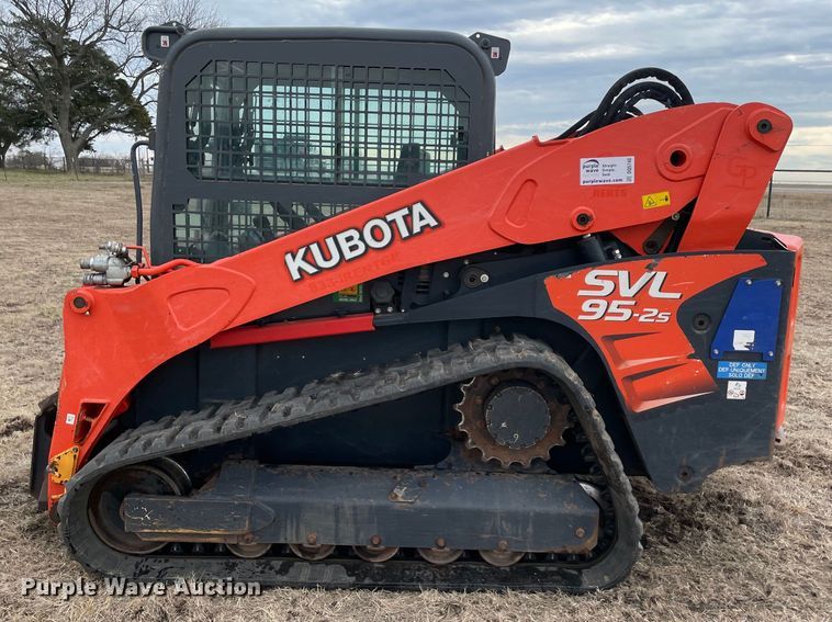 image for item DQ5740 2020 Kubota SVL95-2S  tracked skid steer loader