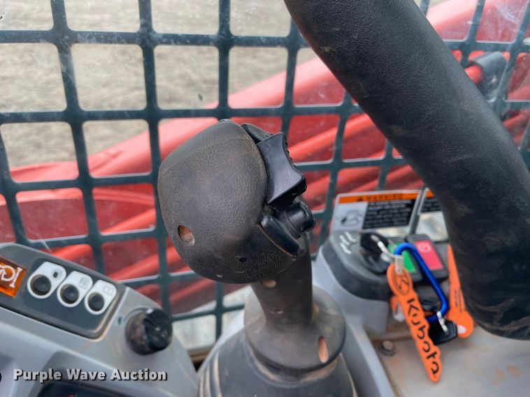 image for item DQ5740 2020 Kubota SVL95-2S  tracked skid steer loader