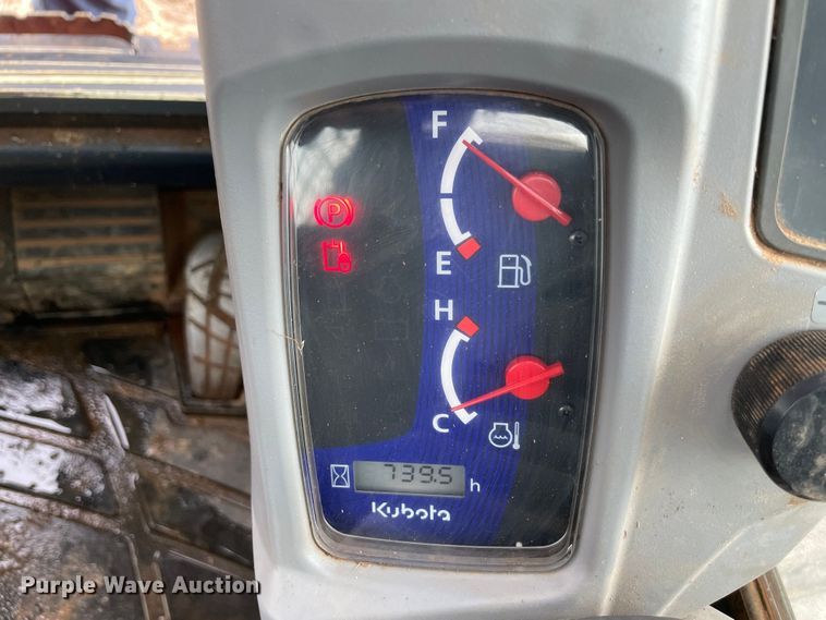 image for item DQ5740 2020 Kubota SVL95-2S  tracked skid steer loader