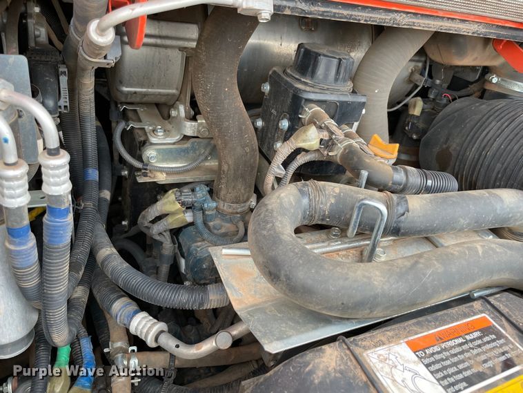 image for item DQ5740 2020 Kubota SVL95-2S  tracked skid steer loader