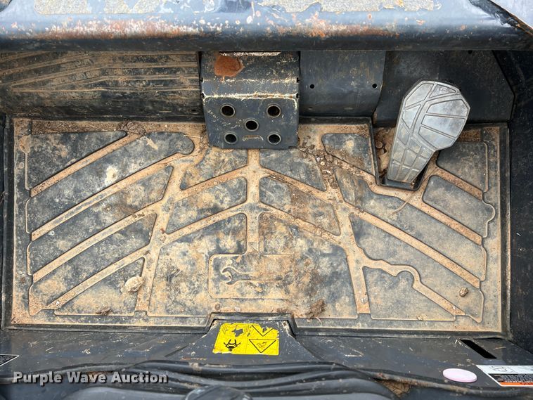 image for item DQ5741 2020 Kubota SVL75-2  tracked skid steer loader